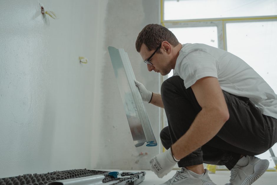 Béton ciré : mode d’emploi pour débutants
